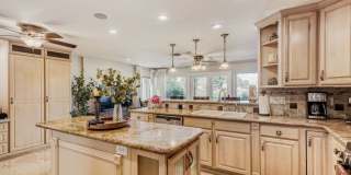 Furnished LVCC Beauty Gallery 6