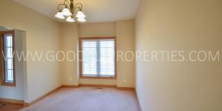 Spacious 4-Bedroom Johnston Home with 3-Car Garage Gallery 9