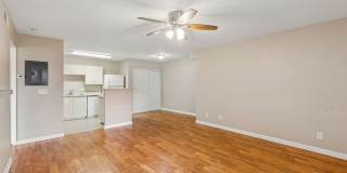 1/1 Condo in Gated Lakefront Community of Altamonte Springs! Gallery 9