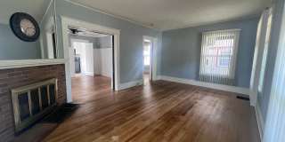 Large Single Family Five Bedroom Home! Large Single Family Five Bedroom Home! Gallery 4