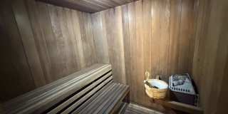 843 4th St Gallery 20