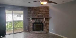 Charming 2BR Condo in Aurora Gallery 1