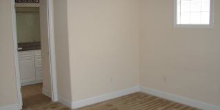 Beautiful Town Home in Tucker Creek Gallery 14