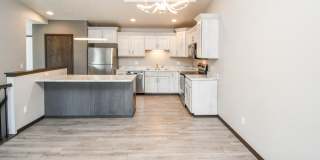East Sioux Falls 4-Bedroom Townhome – Style, Space & Convenience! Gallery 12