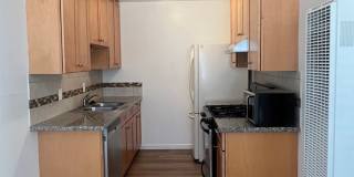 UPDATED 2 BEDROOM APARTMENT!! Gallery 4