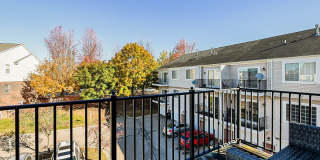 Available now!!Welcome to this charming 2-bedroom, 2-bathroom Condo in Sterling Heights, MI. Gallery 17