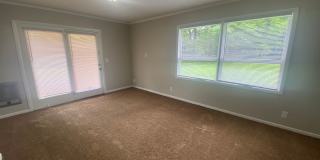 Charming 4 BR, 2 BA, Close to MTSU, 1 Car Garage, Large Carport Gallery 16