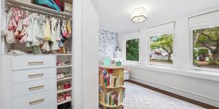 71 NE 46th St Gallery 18