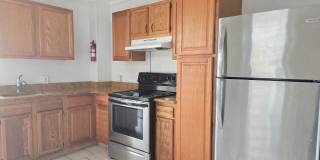3 bed-1 Bath Available Now! Gallery 1