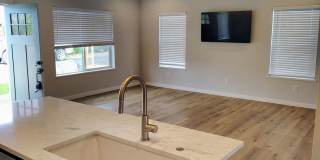 Beautiful West Side 3 bedroom 2 bath home Gallery 1