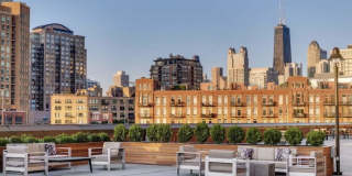 400 North Clinton Street Gallery 17