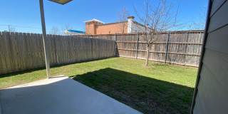 3/2/2  Located between New Braunfels & Seguin / Fridge Included /  Fenced Backyard / CISD Gallery 26