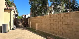 86 Meander Gallery 33