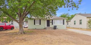 Spacious 4 bedroom rental ~ 4308 S Jackson Gallery 4