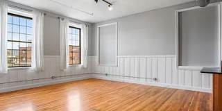 6 Spice St. Gallery 4