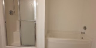 Single Family Home 2 beds 1  Full bath and 1 Half bath Available Now! Gallery 9