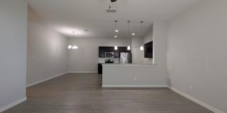 3/2/2 Duplex near Hwy 46 /Fridge Included / No Carpet / Fenced Backyard / CISD *2 weeks free rent* Gallery 10