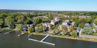 142 SANDY Lane Gallery 24