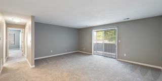 Pebble Point Apartments Gallery 3