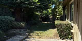 BEAUTIFUL SINGLE STORY 3+BD, 2.5 BA, & 3 CAR GARAGE! Gallery 27