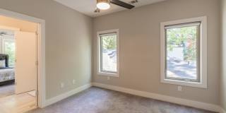 406 East Side Ave SE - Full HouseMain Gallery 52