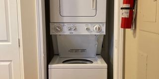 3 bedroom, 2.5 bath Condo: Gentry Quarters Complex Gallery 13