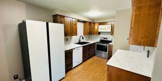 Charming Updated Condo in Great Location Gallery 12