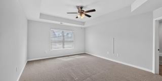 Living in Laurel Park Gallery 6