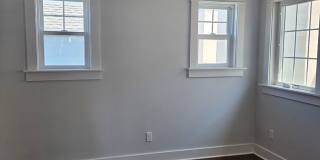 3 Bedroom Plus Home with Roof Top Deck Gallery 18