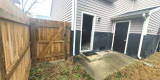Stunning 4 Bedroom, 2.5 Bath Home Just 3 Blocks to Chesapeake Bay Gallery 59