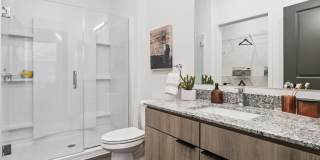 The Liliana Gallery 38