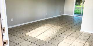 2519 Beech St Gallery 16