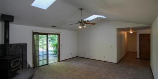 3 Bedroom Home for Rent in Redding CA | Office, RV Parking, Fenced Yard & 2-Car Garage Gallery 5