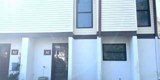 Furnished NMB Three-Bedroom Townhome is less than one mile from the Beach! Available Now! Gallery 1