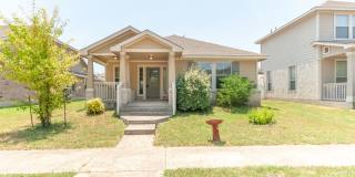 Charming Highland Park Home | New Flooring + Great Amenities Gallery 1