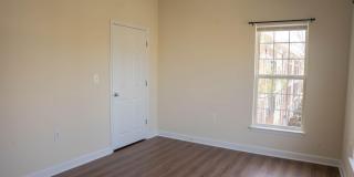 42480 ROCKROSE Square unit: 303 Gallery 14