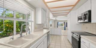 Ocean View La Jolla Home | 3BR + 3BA | Patio, Balcony & 2-Car Garage Gallery 23