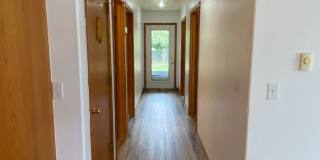 Spacious 3-bedroom/1 bath duplex in Albany! Gallery 8