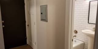 Modern Farwell Ave Apartments Gallery 20