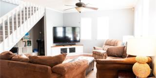 5013 Riverside Drive Gallery 1