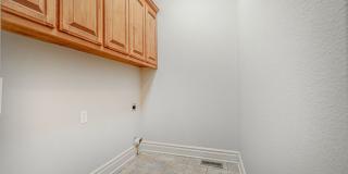 Gorgeous Rogers Home! Gallery 17