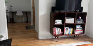 Ideal Duplex on NW Broadway with Parking Gallery 20