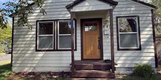 640 Northwest Delaware Avenue Gallery 1