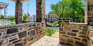 2542 OSWEGO Avenue Gallery 2