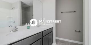 127 Tulip Lane Gallery 8