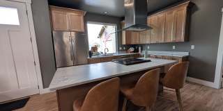 Gorgeous Orchards house with a SHOP! Gallery 1