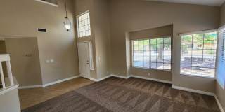 Gorgeous 4 Bedroom corner lot home Gallery 6