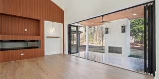 10365 Waters Road Gallery 25