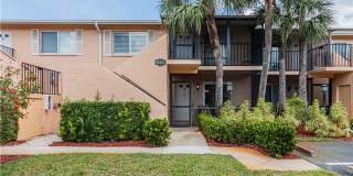 Bright & Spacious First-Floor Condo in Winterpark – Naples Living at Its Best! Gallery 1