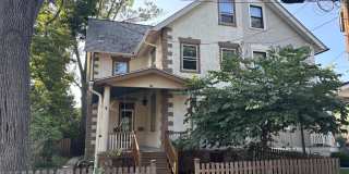 121 W OAKLAND Avenue Gallery 1